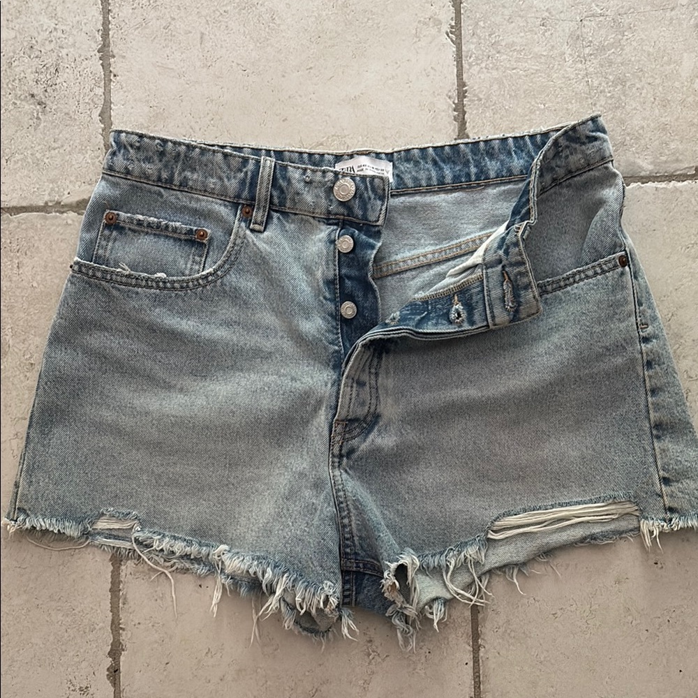 Zara Blue Jean Shorts Distressed Cut-Off Hem- size 10
